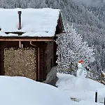 木屋 Paradise - Ski-in Luxury With Sauna & Panoramic Mountain Views In *