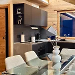 Paradise - Ski-in Luxury With Sauna & Panoramic Mountain Views In شاليه *