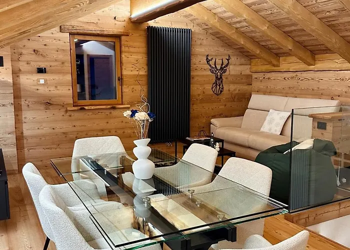 Paradise - Ski-in Luxury With Sauna & Panoramic Mountain Views In בקתה שמפולוק