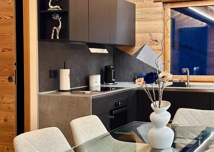 Paradise - Ski-in Luxury With Sauna & Panoramic Mountain Views In בקתה *